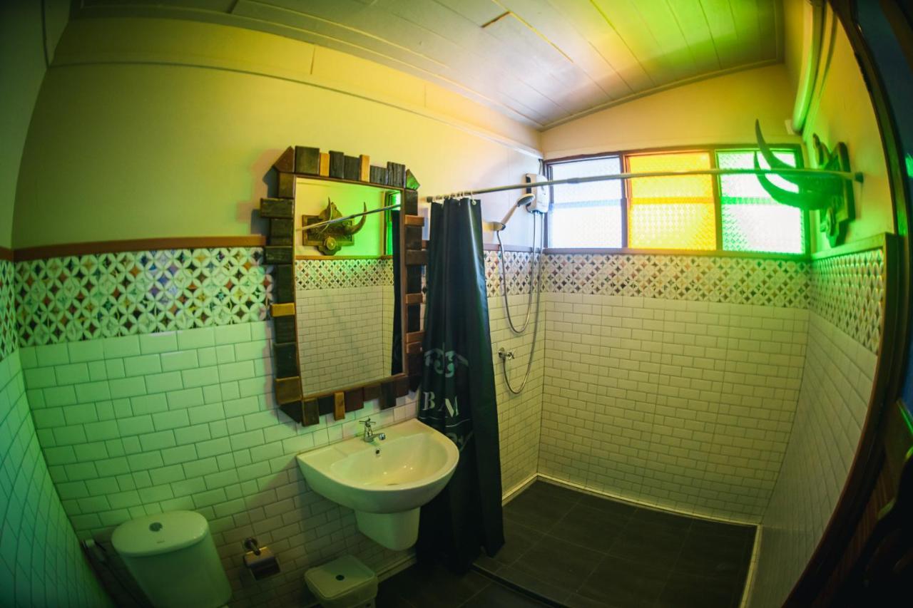 Suankaew​ Art​ Hostel​ شون بوري المظهر الخارجي الصورة