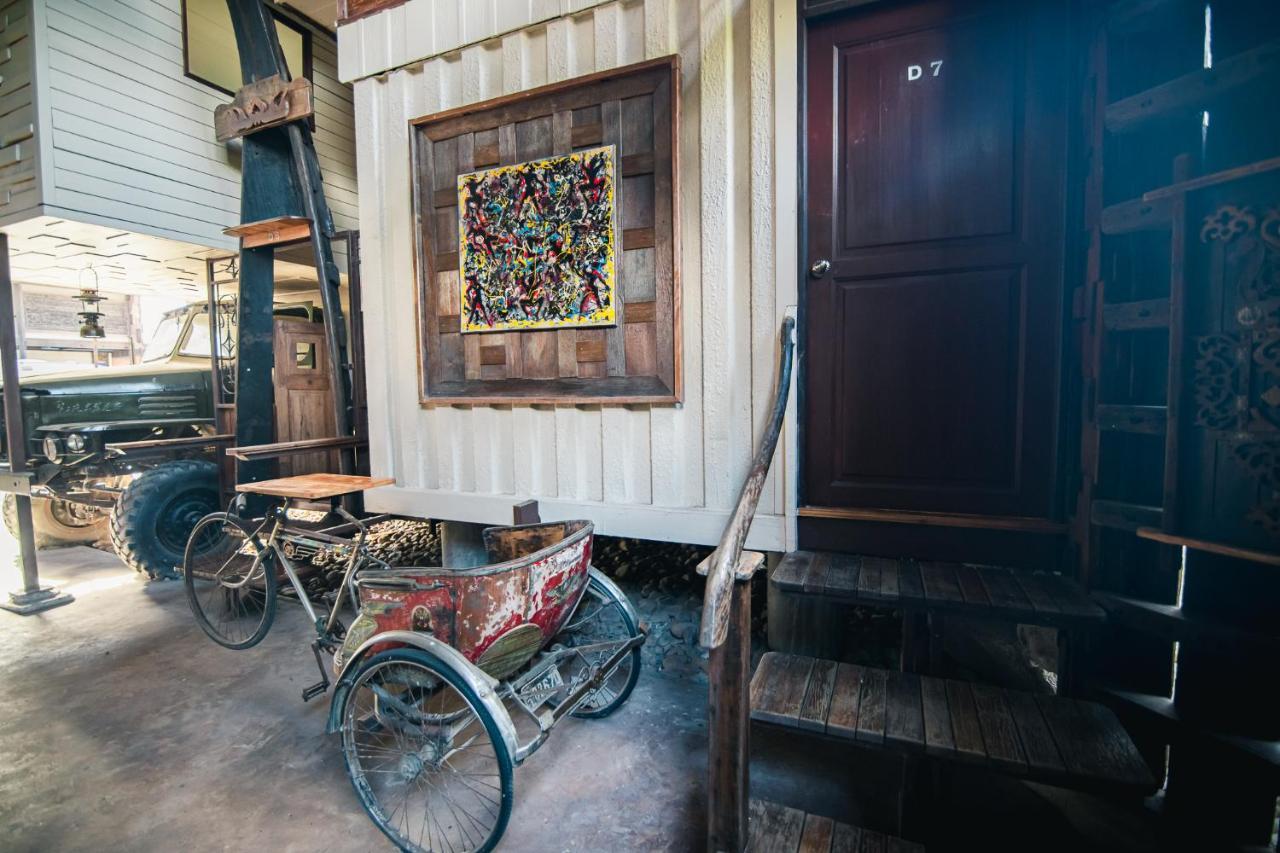 Suankaew​ Art​ Hostel​ شون بوري المظهر الخارجي الصورة